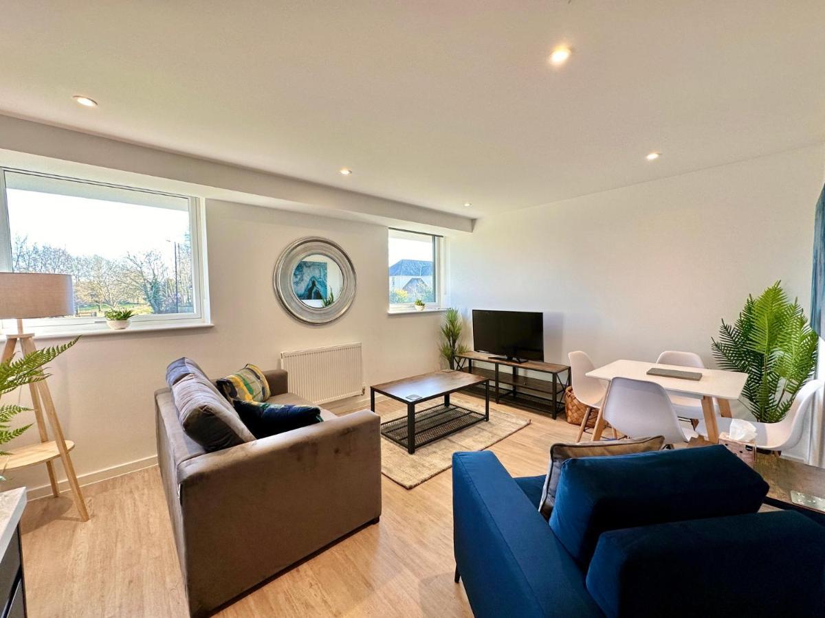 Serviced Apartment
