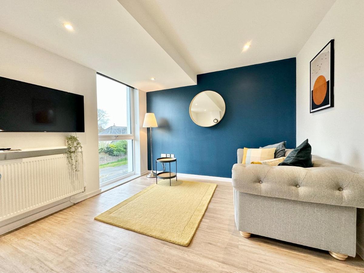 Serviced * Nailsea