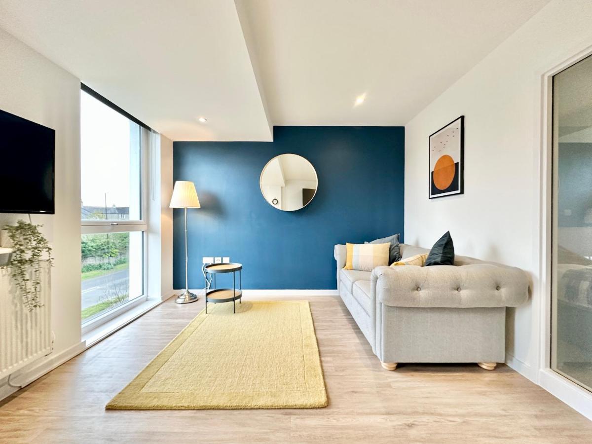 Serviced Apartment