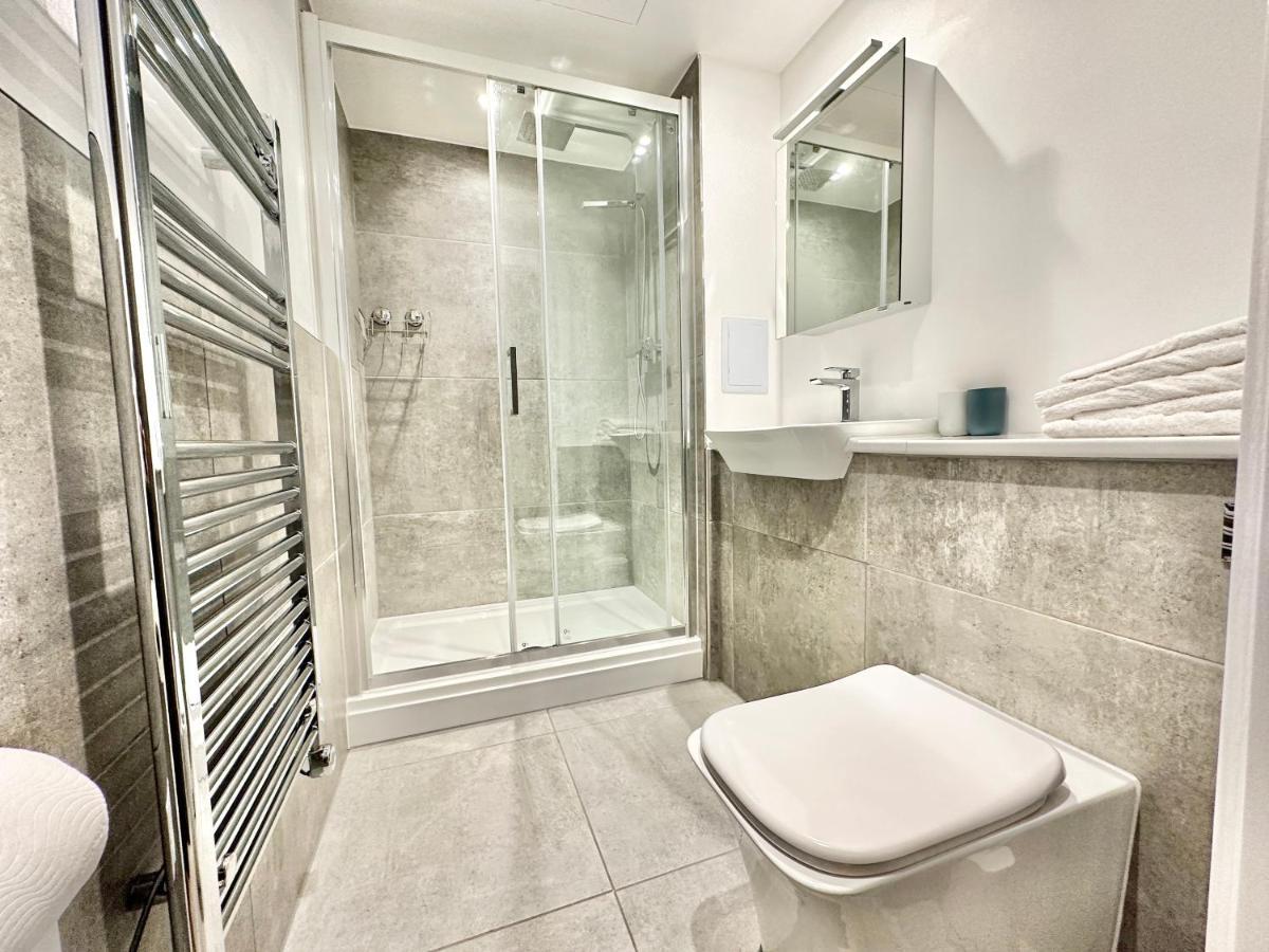 Apartment Serviced